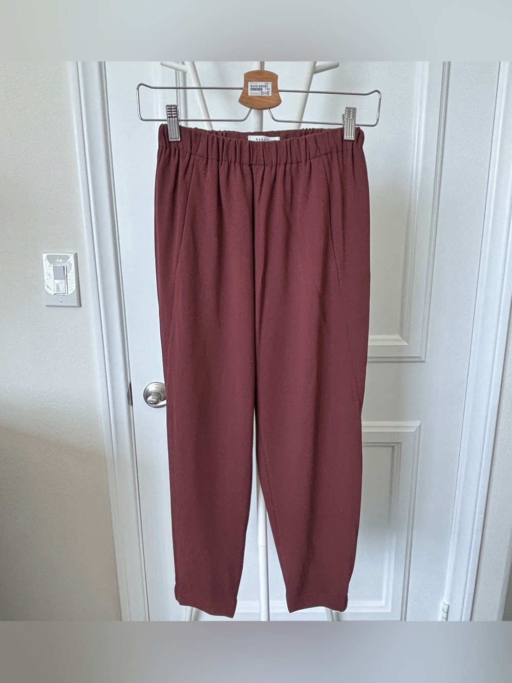 Barely Worn Aritzia Babaton Dexter Crepe Joggers XS